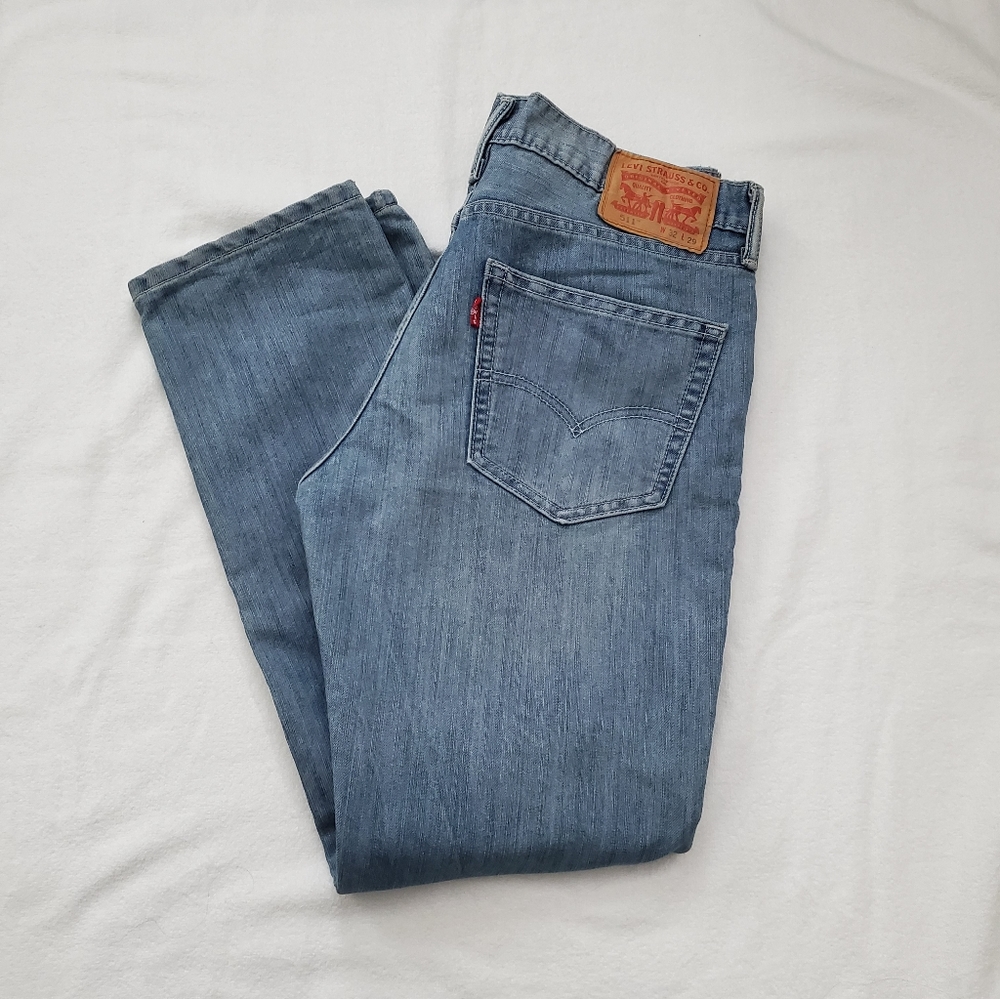Levi Jean's